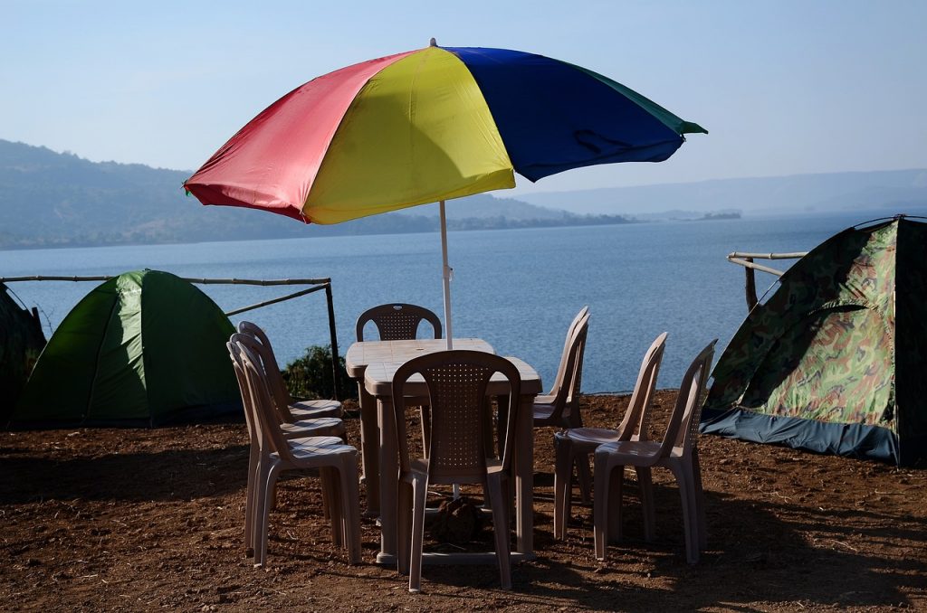 Las Ventajas de Invertir en Sillas y Mesas Plegables de Calidad para Camping 3 Sillas - Mesa Cámping